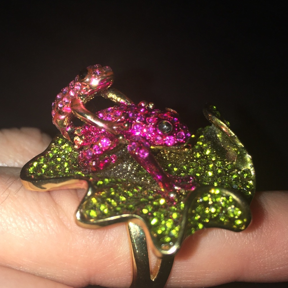 Fun Frog Ring! - Picture 5 of 5